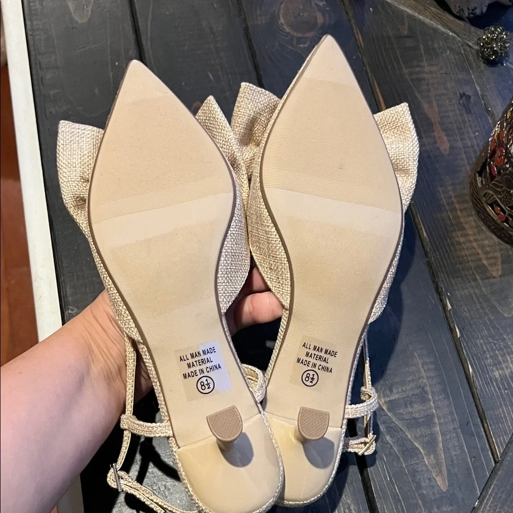 NWOB Elegant Beige Bow Slingback Heels - Picture 9 of 9